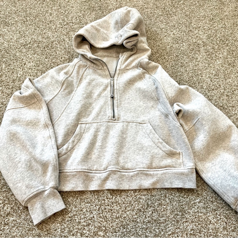 Lululemon cropped scuba hoodie